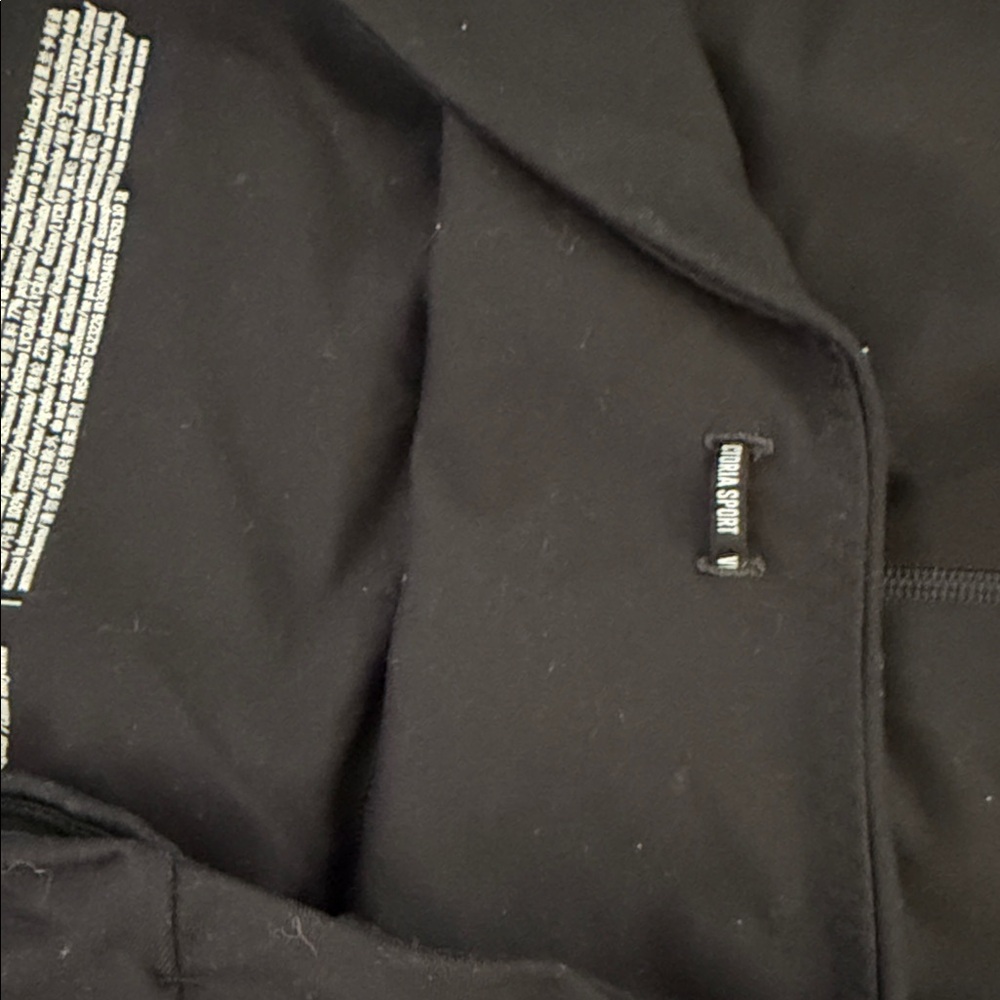 Victoria Sport Black Knockout High-Waisted Leggings with Mesh Size Medium - Picture 8 of 8